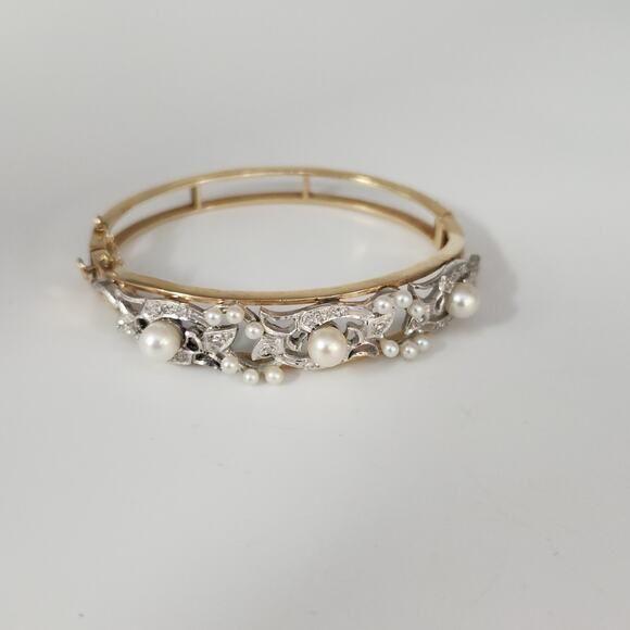 Vintage 14k Two Tone Gold Diamond Pearls Bangle Bracelet - Picture 4 of 14